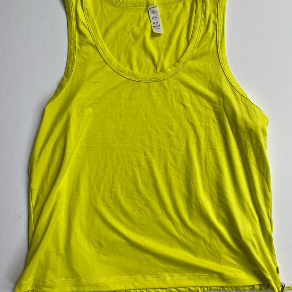 MARIKA | Neon yellow work out cami